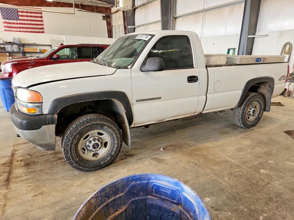 61561716 :رقم المزاد ، 1GTHK24U62Z228931 vin ، 2002 Gmc Sierra مزاد بيع