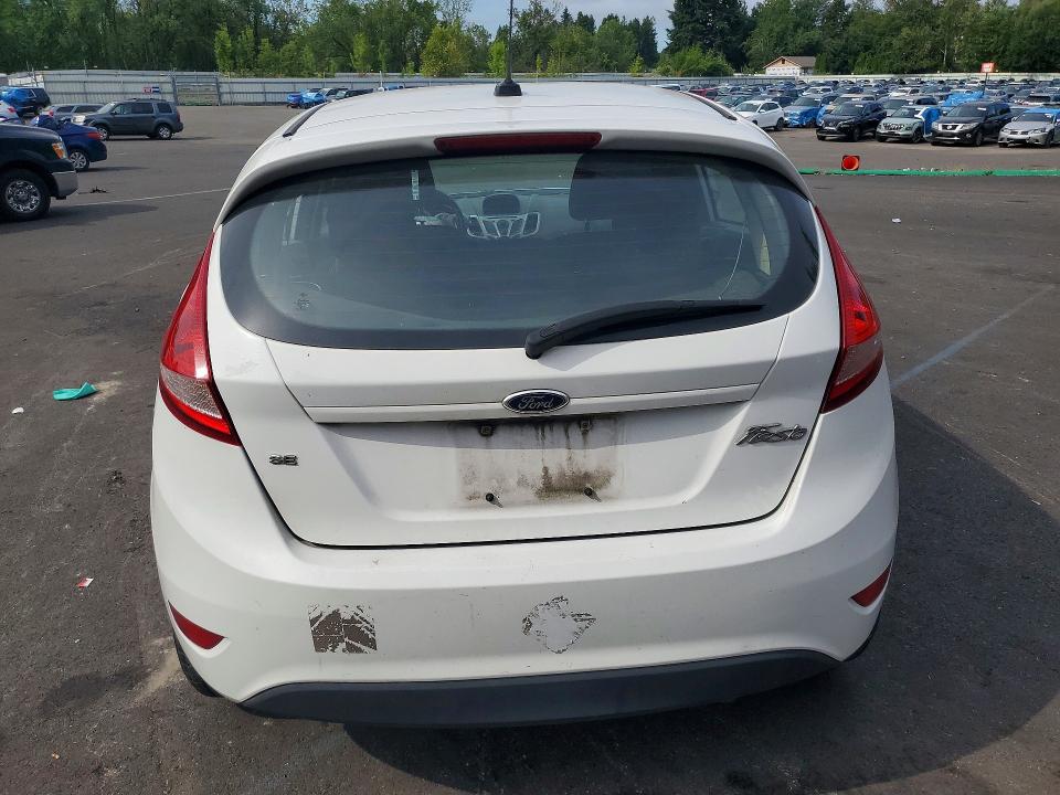 62883296 :رقم المزاد ، 3FADP4EJ5DM172961 vin ، 2013 Ford Fiesta مزاد بيع