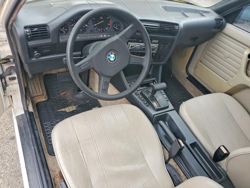 1986 Bmw 325 მანქანა იყიდება აუქციონზე, vin: WBAAE6409G0704997, აუქციონის ნომერი: 62582516