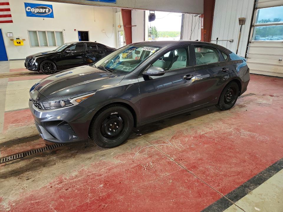 61849096 :رقم المزاد ، 3KPF24AD7NE494885 vin ، 2022 Kia Forte مزاد بيع