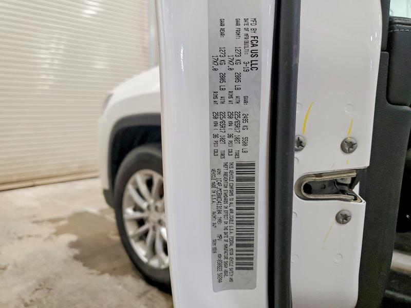 60204396 :رقم المزاد ، 1C4PJMCBXKD413104 vin ، 2019 Jeep Cherokee مزاد بيع
