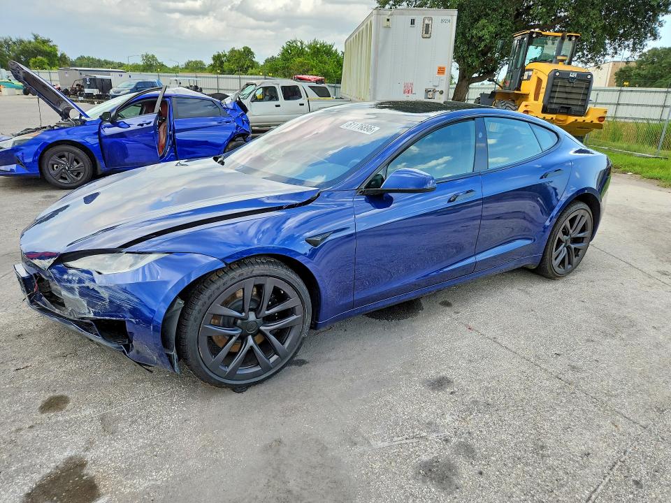 61176896 :رقم المزاد ، 5YJSA1E50RF538583 vin ، 2024 Tesla Model S مزاد بيع