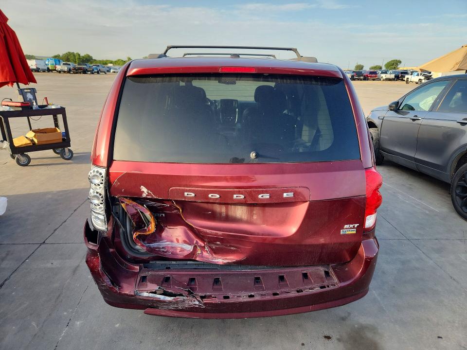 61209216 :رقم المزاد ، 2C4RDGCG9HR677191 vin ، 2017 Dodge Grand Caravan مزاد بيع