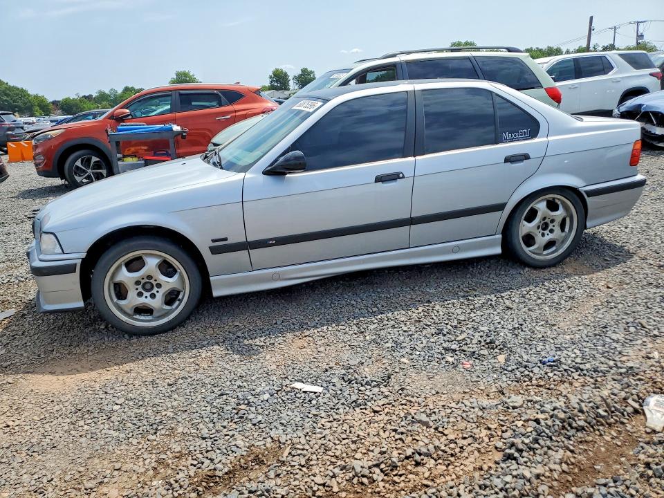 1998 Bmw M3 მანქანა იყიდება აუქციონზე, vin: WBSCD9324WEE08267, აუქციონის ნომერი: 60875396