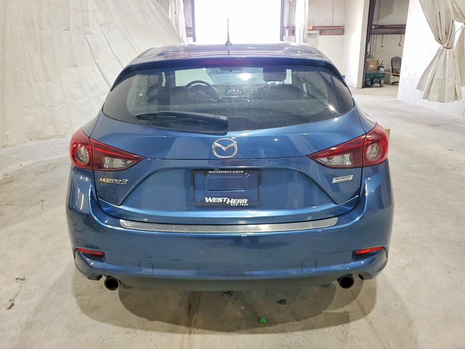 59801846 :رقم المزاد ، 3MZBN1L34JM207069 vin ، 2018 Mazda 3 مزاد بيع