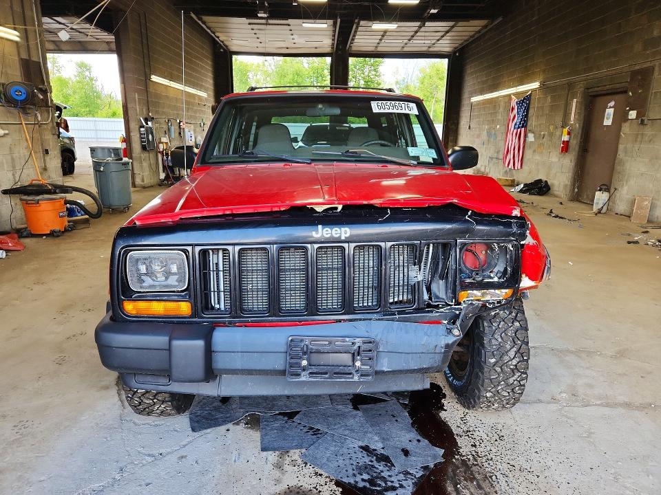 60596976 :رقم المزاد ، 1J4FF48S81L576385 vin ، 2001 Jeep Cherokee مزاد بيع
