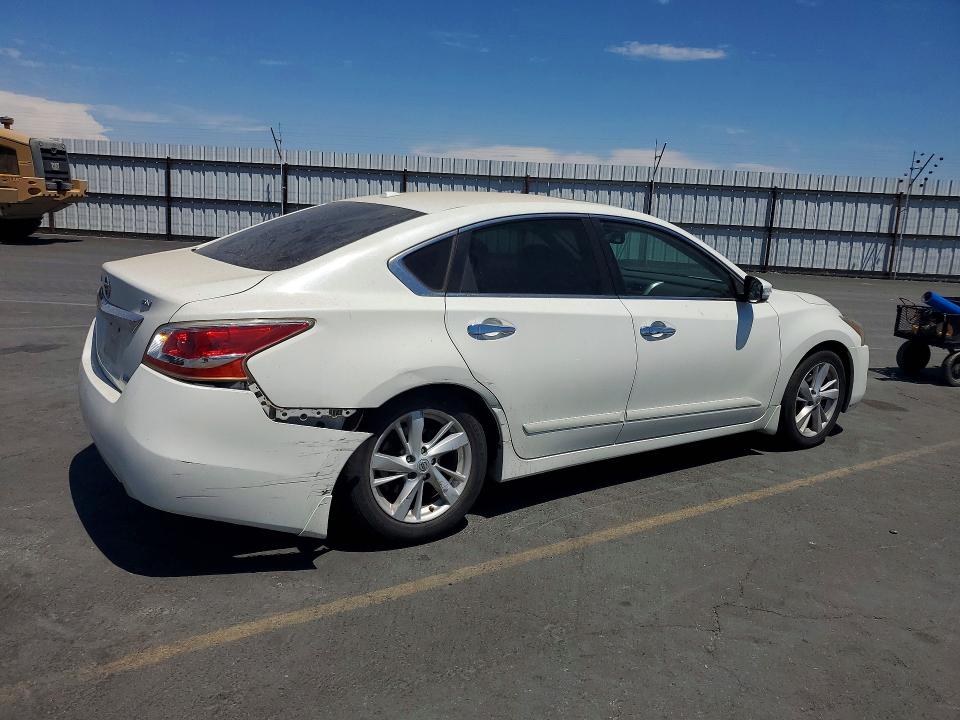 2014 Nissan Altima მანქანა იყიდება აუქციონზე, vin: 1N4AL3AP5EC202496, აუქციონის ნომერი: 61801256