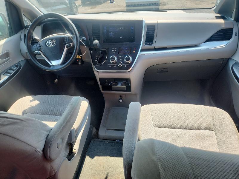 2015 Toyota Sienna მანქანა იყიდება აუქციონზე, vin: 5TDZK3DCXFS622697, აუქციონის ნომერი: 60566426