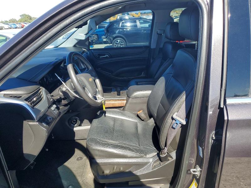 61904766 :رقم المزاد ، 1GNSCBKC0FR727024 vin ، 2015 Chevrolet Tahoe مزاد بيع