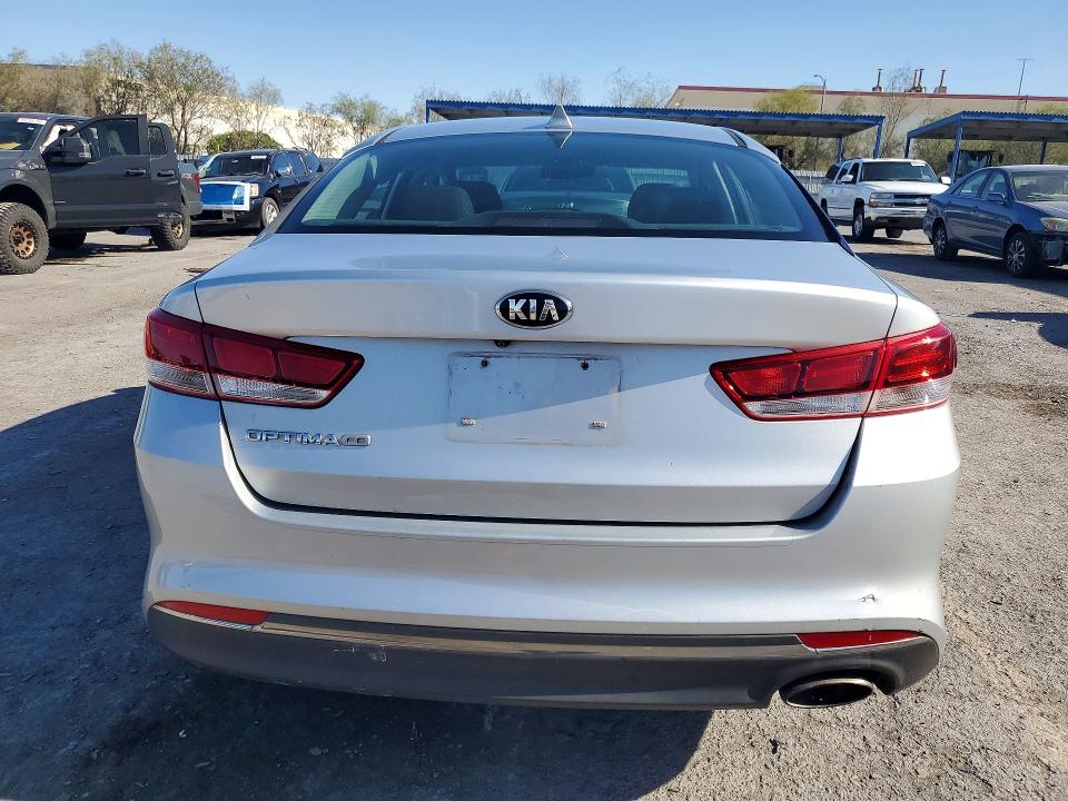 59635416 :رقم المزاد ، 5XXGT4L38JG188723 vin ، 2018 Kia Optima مزاد بيع