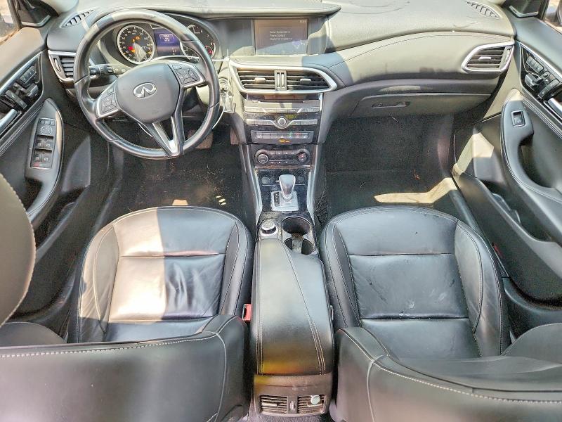 62142916 :رقم المزاد ، SJKCH5CR4HA033969 vin ، 2017 Infiniti Qx30 مزاد بيع