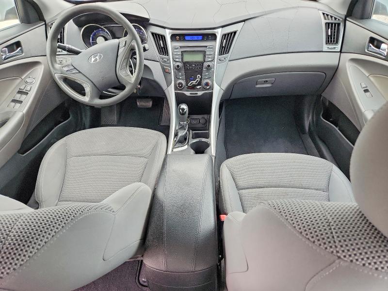 61365886 :رقم المزاد ، 5NPEB4AC3CH484558 vin ، 2012 Hyundai Sonata مزاد بيع