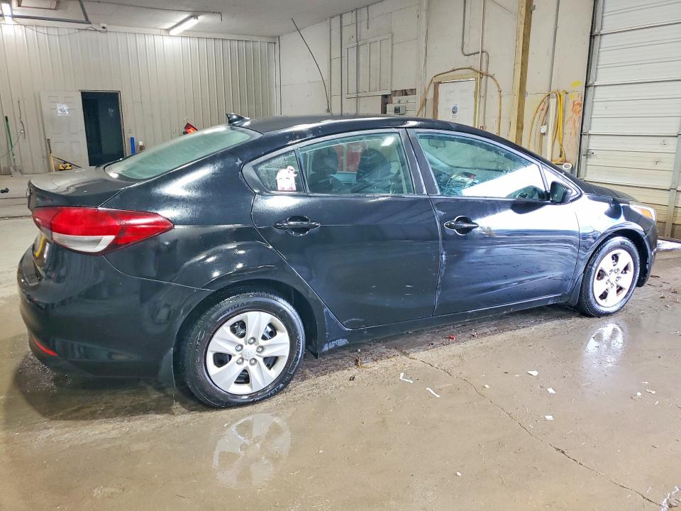 59310376 :رقم المزاد ، 3KPFL4A79HE016320 vin ، 2017 Kia Forte مزاد بيع