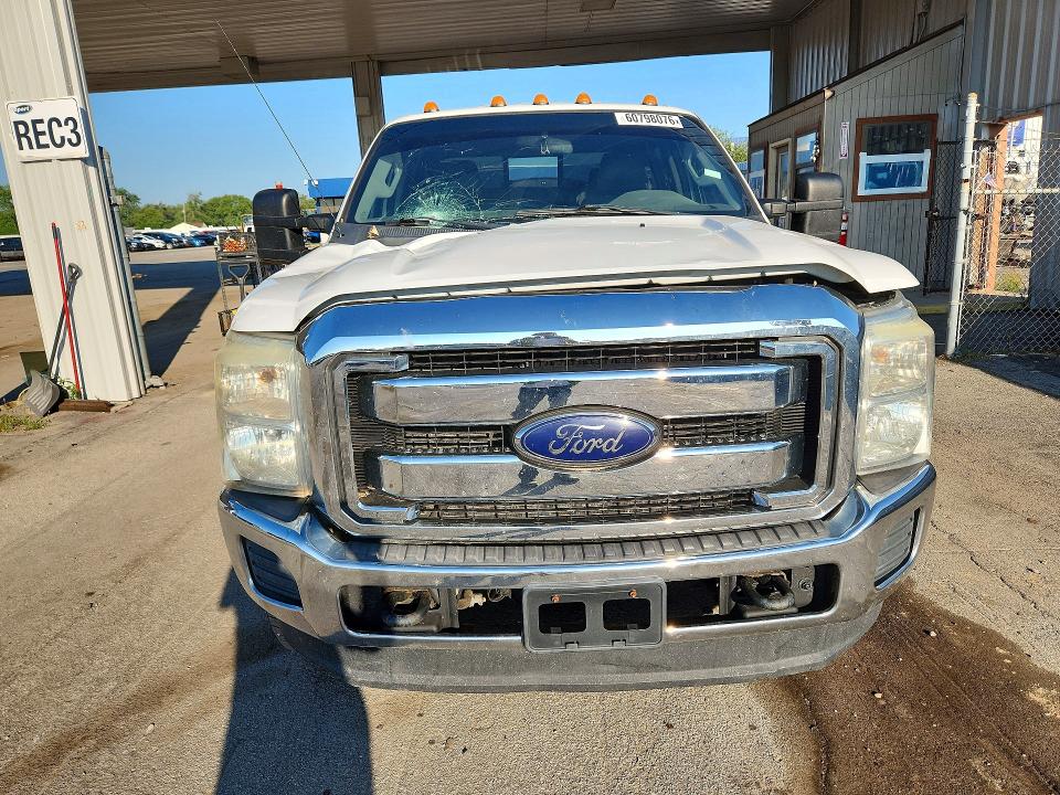 60798076 :رقم المزاد ، 1FT8W3BT9EEA43109 vin ، 2014 Ford F350 مزاد بيع