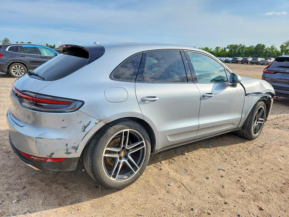 76295525 :رقم المزاد ، WP1AA2A50LLB13343 vin ، 2020 Porsche Macan مزاد بيع