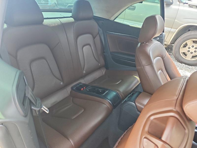 60261626 :رقم المزاد ، WAUCFAFH6FN002004 vin ، 2015 Audi A5 مزاد بيع