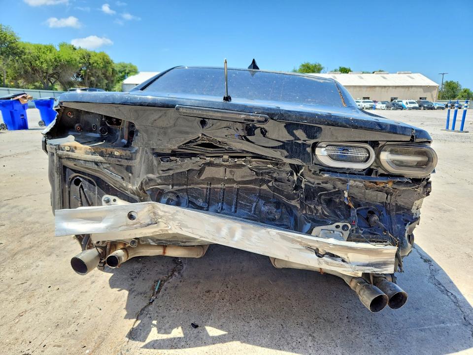 61965216 :رقم المزاد ، 1G1FF1R79N0135668 vin ، 2022 Chevrolet Camaro مزاد بيع