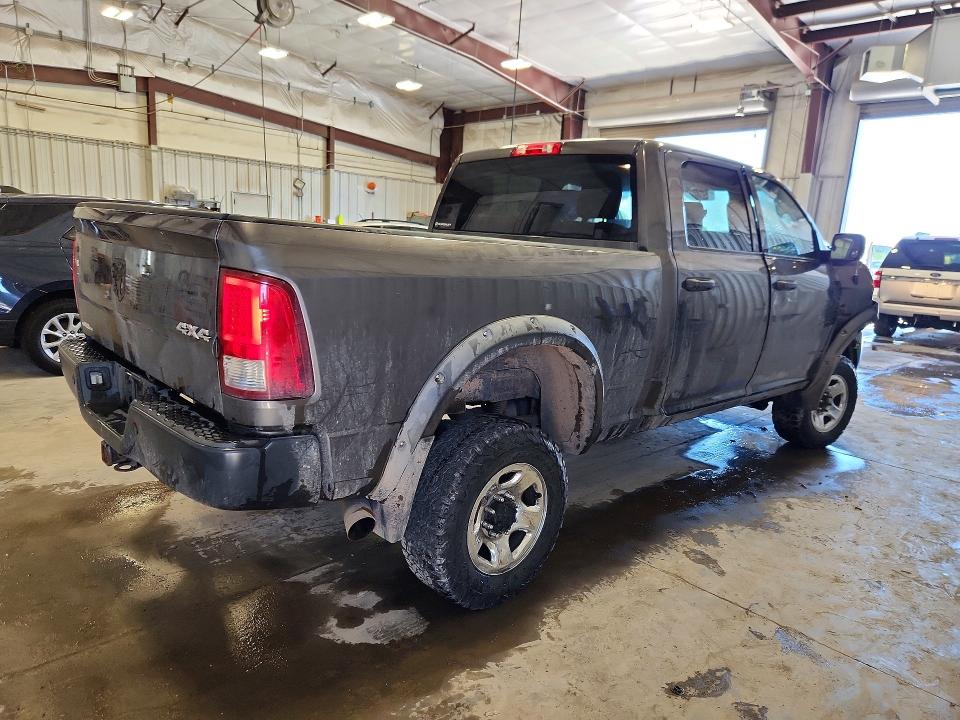 63070936 :رقم المزاد ، 3C6UR5CL2HG644852 vin ، 2017 Ram 2500 مزاد بيع