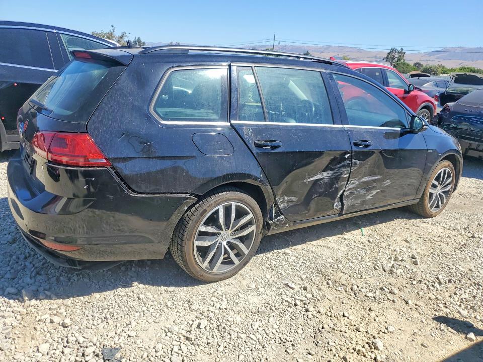61251126 :رقم المزاد ، 3VWC17AU0GM520451 vin ، 2016 Volkswagen Golf Sportwagen مزاد بيع