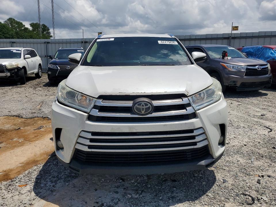 62475636 :رقم المزاد ، 5TDKZRFH1HS519857 vin ، 2017 Toyota Highlander مزاد بيع