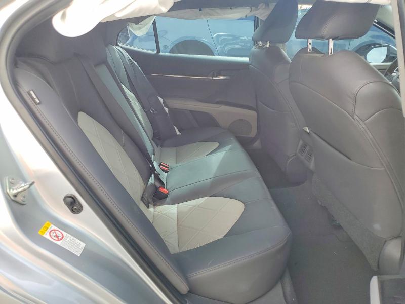 2018 Toyota Camry მანქანა იყიდება აუქციონზე, vin: 4T1B11HK0JU022555, აუქციონის ნომერი: 59780776