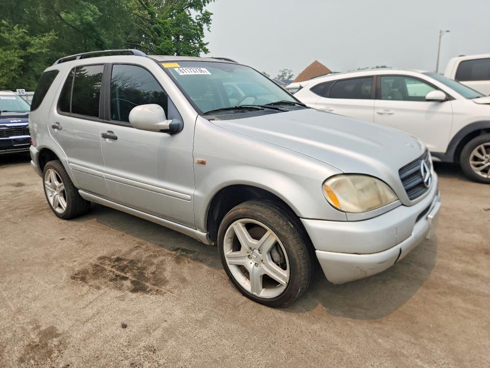2001 Mercedes-benz Ml მანქანა იყიდება აუქციონზე, vin: 4JGAB72E51A266346, აუქციონის ნომერი: 61173736
