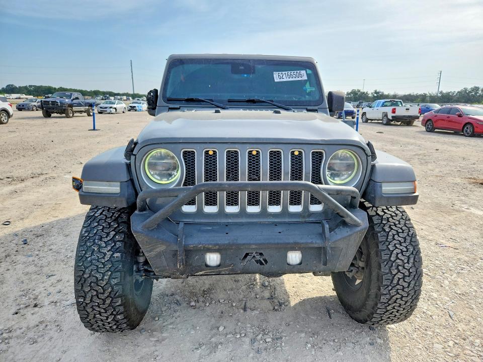 2020 Jeep Wrangler Unlimited მანქანა იყიდება აუქციონზე, vin: 1C4HJXEM1LW323270, აუქციონის ნომერი: 62166506