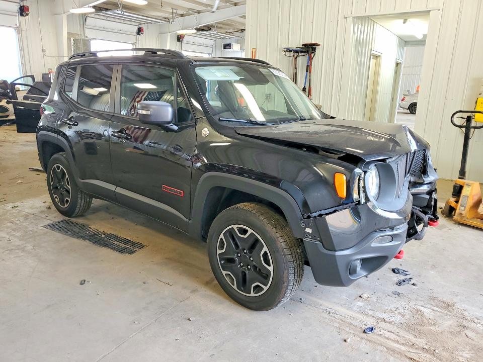 2016 Jeep Renegade მანქანა იყიდება აუქციონზე, vin: ZACCJBCT0GPD32892, აუქციონის ნომერი: 62835706
