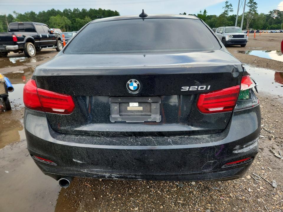 2016 Bmw 320 მანქანა იყიდება აუქციონზე, vin: WBA8E1G54GNT38202, აუქციონის ნომერი: 59624826