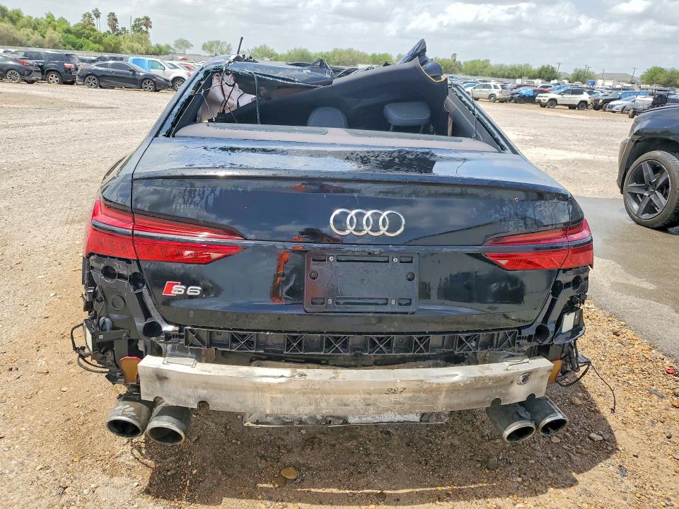 61383756 :رقم المزاد ، WAUDFAF22LN067217 vin ، 2020 Audi S6 مزاد بيع