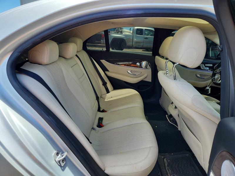 61775016 :رقم المزاد ، WDDZF8DBXLA717588 vin ، 2020 Mercedes-benz E مزاد بيع