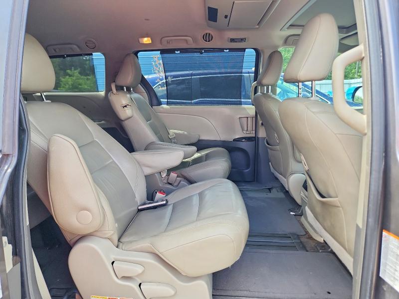 Продаж на аукціоні авто 2015 Toyota Sienna, vin: 5TDYK3DC3FS556277, номер лоту: 61370486