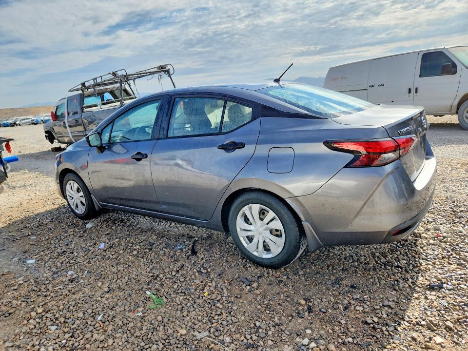 61589346 :رقم المزاد ، 3N1CN8DV0ML896198 vin ، 2021 Nissan Versa مزاد بيع