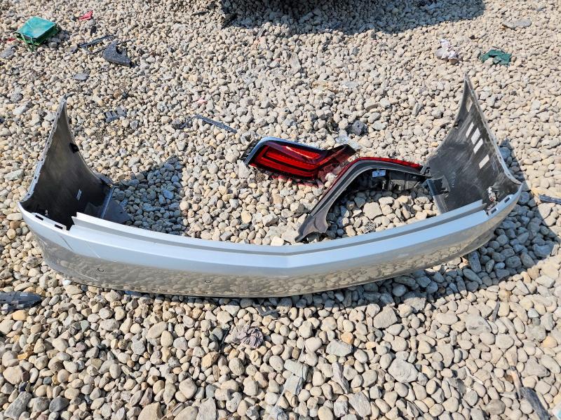 61676106 :رقم المزاد ، 1G6KD5RS7JU151249 vin ، 2018 Cadillac Ct6 مزاد بيع