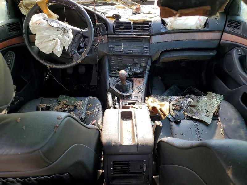 60658156 :رقم المزاد ، WBADT53491CE91852 vin ، 2001 Bmw 530 مزاد بيع
