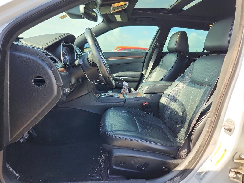 60803776 :رقم المزاد ، 2C3CCAPT9FH769244 vin ، 2015 Chrysler 300c مزاد بيع