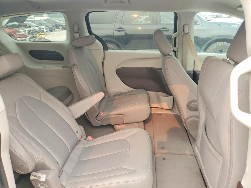 60712226 :رقم المزاد ، 2C4RC1DG1HR712062 vin ، 2017 Chrysler Pacifica مزاد بيع