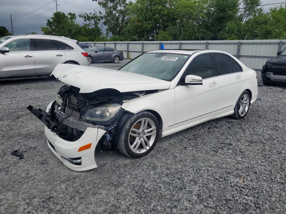 2013 Mercedes-benz C მანქანა იყიდება აუქციონზე, vin: WDDGF4HB4DR299235, აუქციონის ნომერი: 63099536