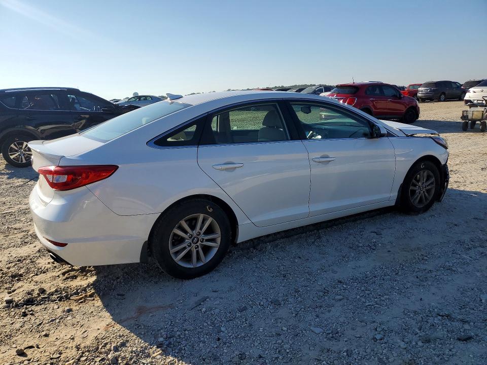 60331386 :رقم المزاد ، 5NPE24AF4FH184641 vin ، 2015 Hyundai Sonata مزاد بيع