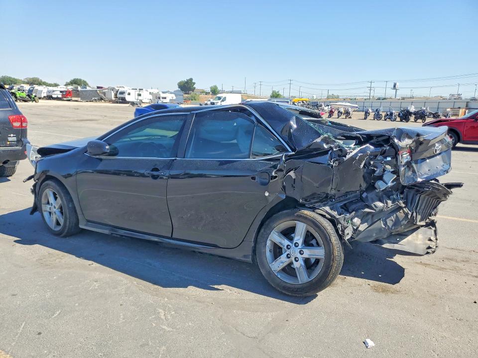 61354776 :رقم المزاد ، 4T1BF1FK6EU765523 vin ، 2014 Toyota Camry مزاد بيع
