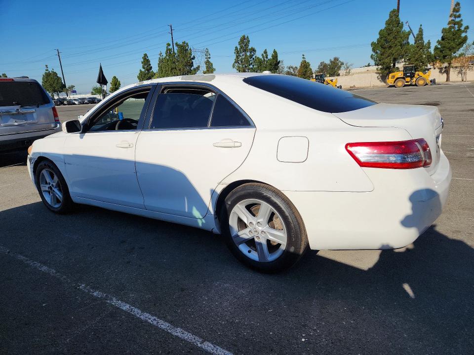 62000966 :رقم المزاد ، JTNBF3EK4A3000646 vin ، 2010 Toyota Camry مزاد بيع