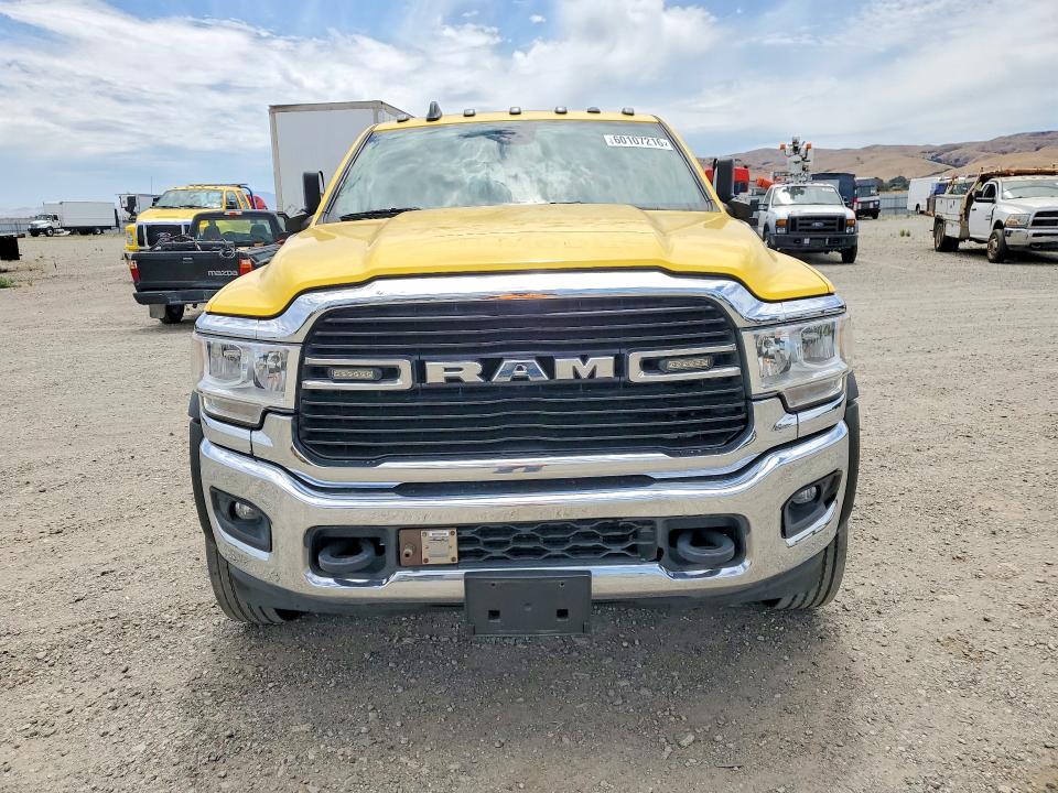 60107216 :رقم المزاد ، 3C7WRNFL5KG606068 vin ، 2019 Ram 5500 مزاد بيع