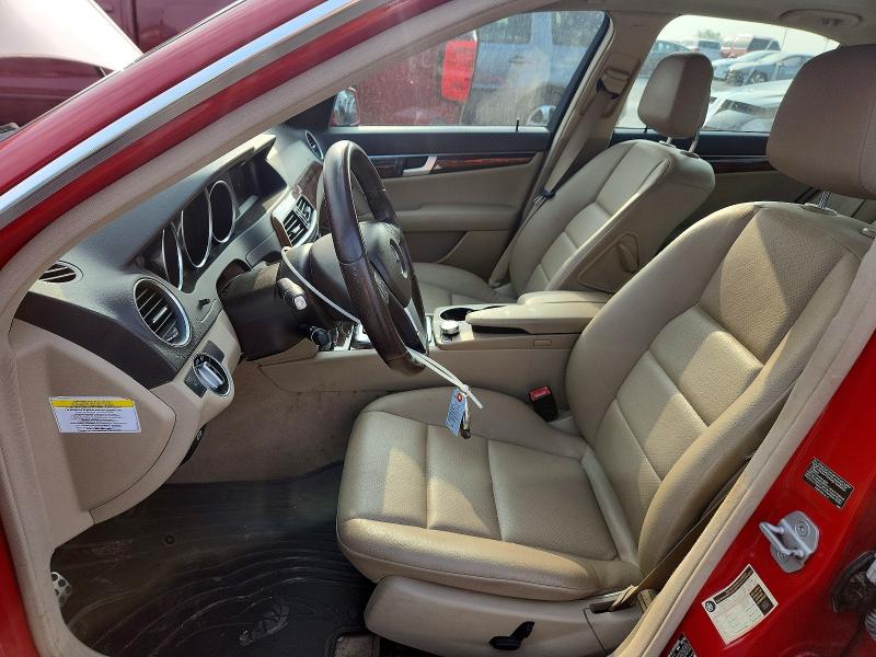 61731386 :رقم المزاد ، WDDGF4HB5DR245524 vin ، 2013 Mercedes-benz C مزاد بيع