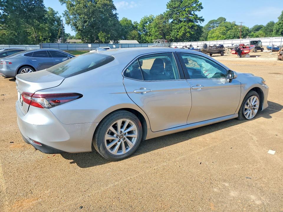 Продажа на аукционе авто 2023 Toyota Camry, vin: 4T1C11AK3PU837839, номер лота: 62809756