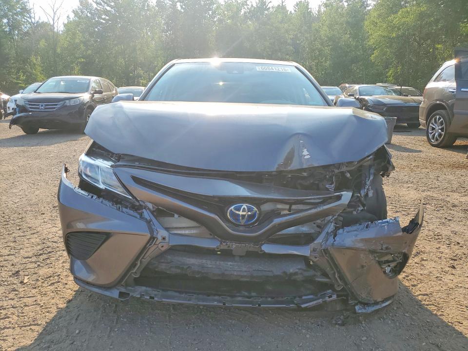 2020 Toyota Camry Hybrid მანქანა იყიდება აუქციონზე, vin: 4T1B21HK4LU014569, აუქციონის ნომერი: 60841216