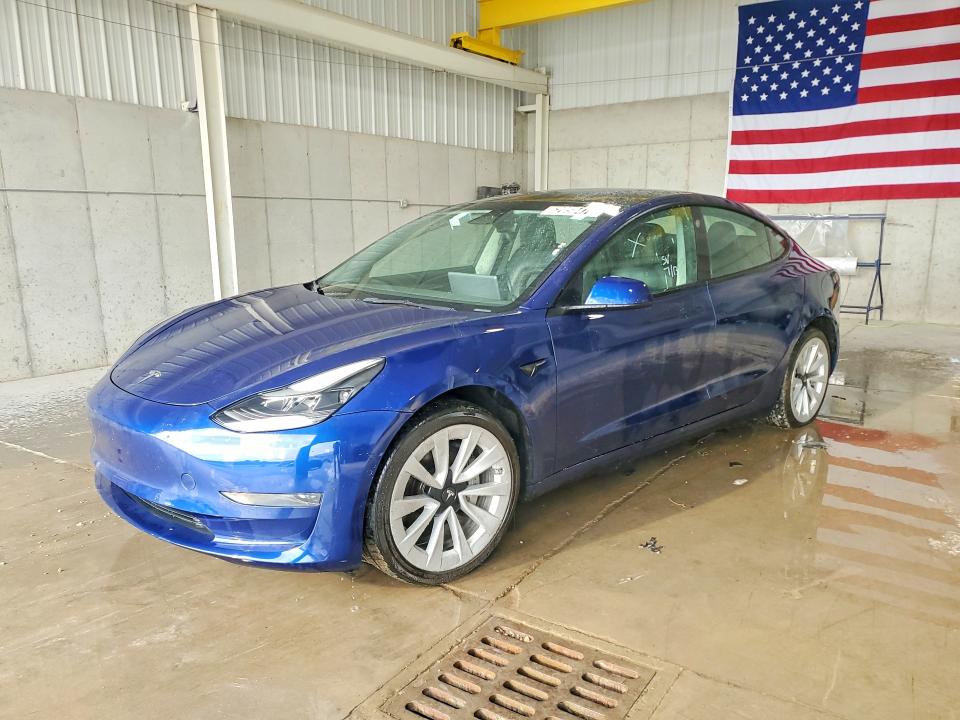 Продажа на аукционе авто 2022 Tesla Model 3, vin: 5YJ3E1EA7NF303789, номер лота: 62050476