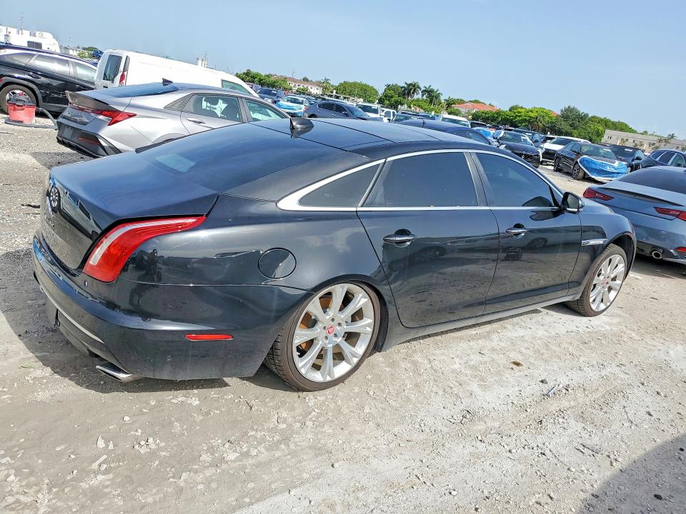 Продажа на аукционе авто 2017 Jaguar Xjl, vin: SAJWJ2GD5H8W08980, номер лота: 60040906