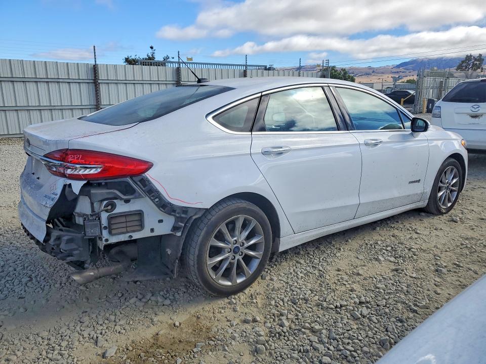 Продаж на аукціоні авто 2017 Ford Fusion, vin: 3FA6P0LU1HR408898, номер лоту: 62272296