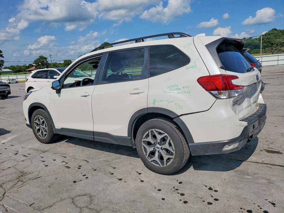 Продажа на аукционе авто 2022 Subaru Forester, vin: JF2SKAEC8NH444605, номер лота: 61802386