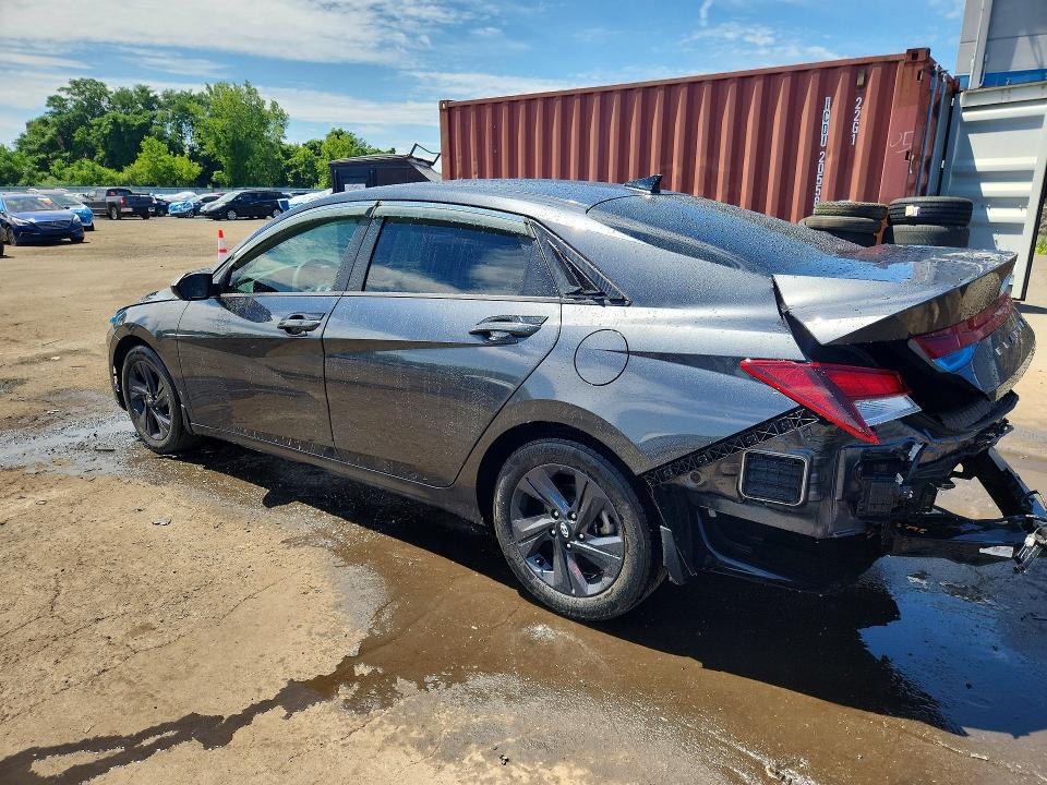 61672766 :رقم المزاد ، 5NPLM4AG9NH082390 vin ، 2022 Hyundai Elantra مزاد بيع